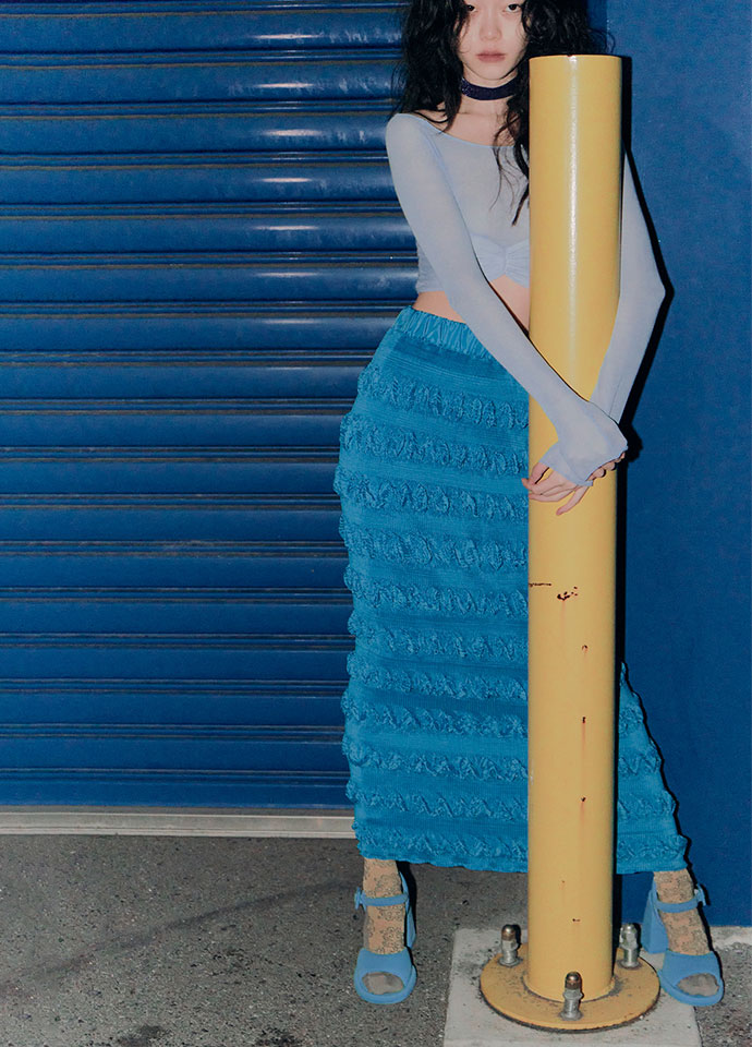 鎏金華飾不對稱設計針織中長襪